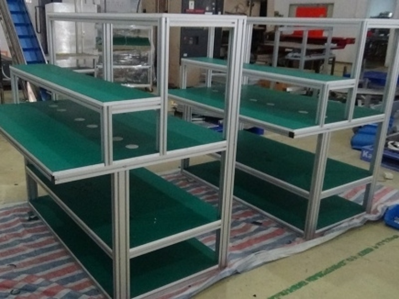 Kích thước bàn thao tác phụ thuộc vào các yếu tố nào?